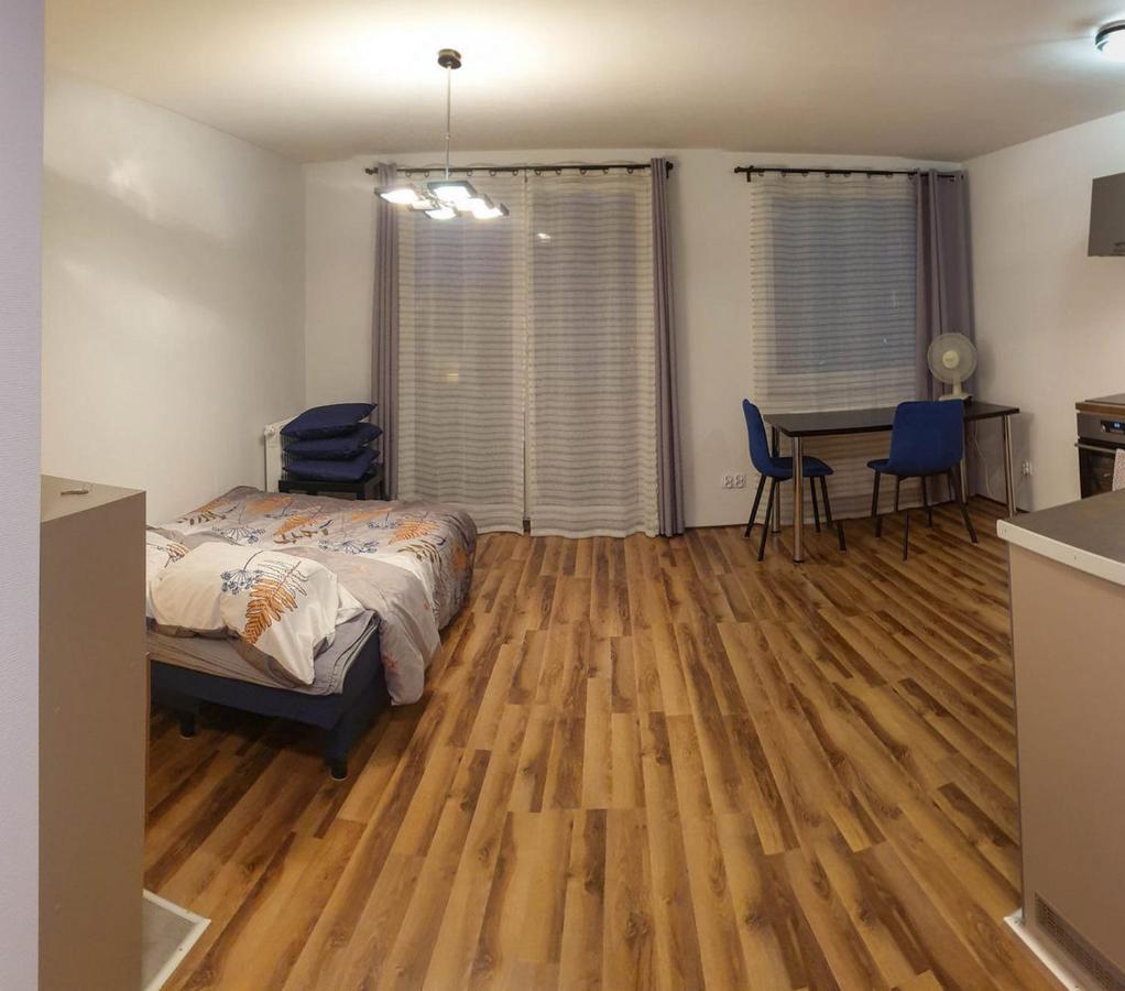Mini Apartament Krakow Pn / Cracow North Z Parkingiem מראה חיצוני תמונה